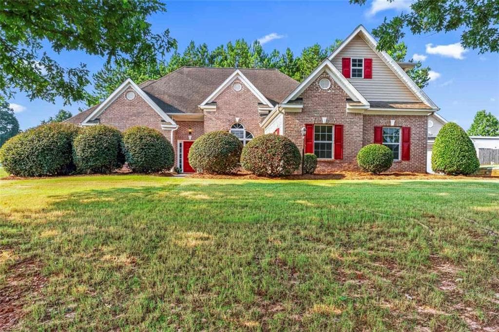 4 bedroom, 3 bathroom, 3,409 sq ft single family residence sold at 183 Melrose Creek Drive, Stockbridge, GA 30281