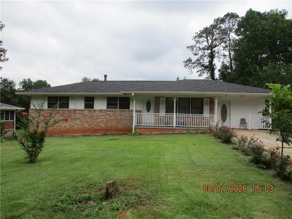 4 bedroom, 3 bathroom, 1,798 sq ft single family residence for sale at 1340 Sagewood Circle, Stone Mountain, GA 30083