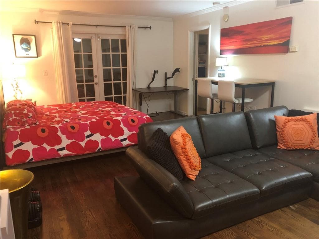 1 bedroom, 1 bathroom, 525 sq ft condominium for sale at 1150 Collier Road K-2, Atlanta, GA 30318