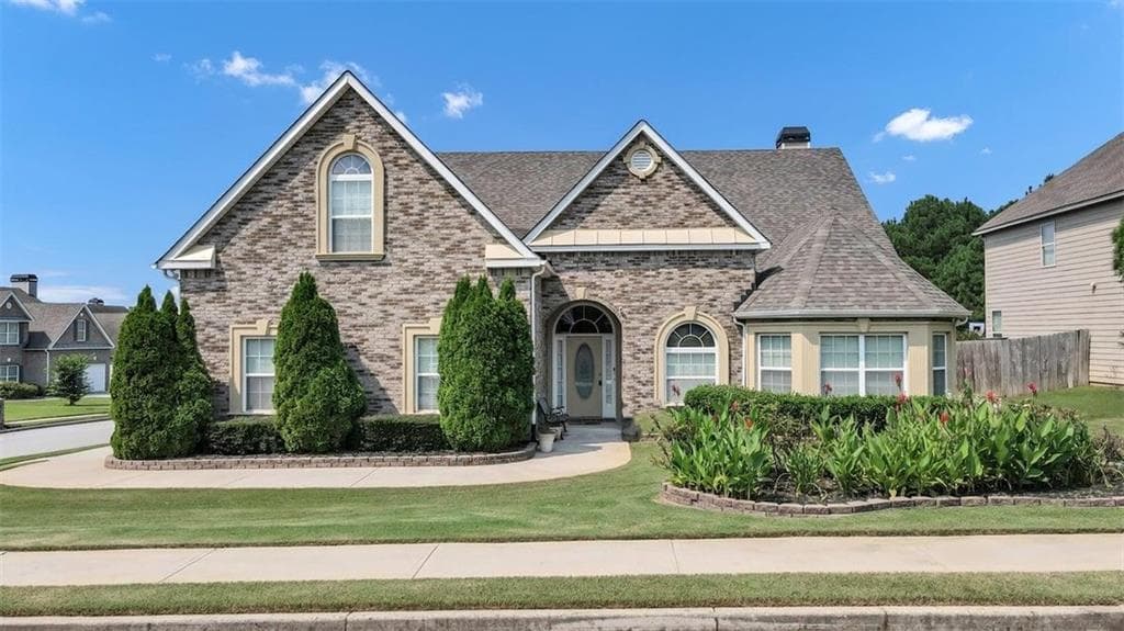 5 bedroom, 4 bathroom, 3,494 sq ft single family residence under contract at 920 Southfork Drive, Loganville, GA 30052