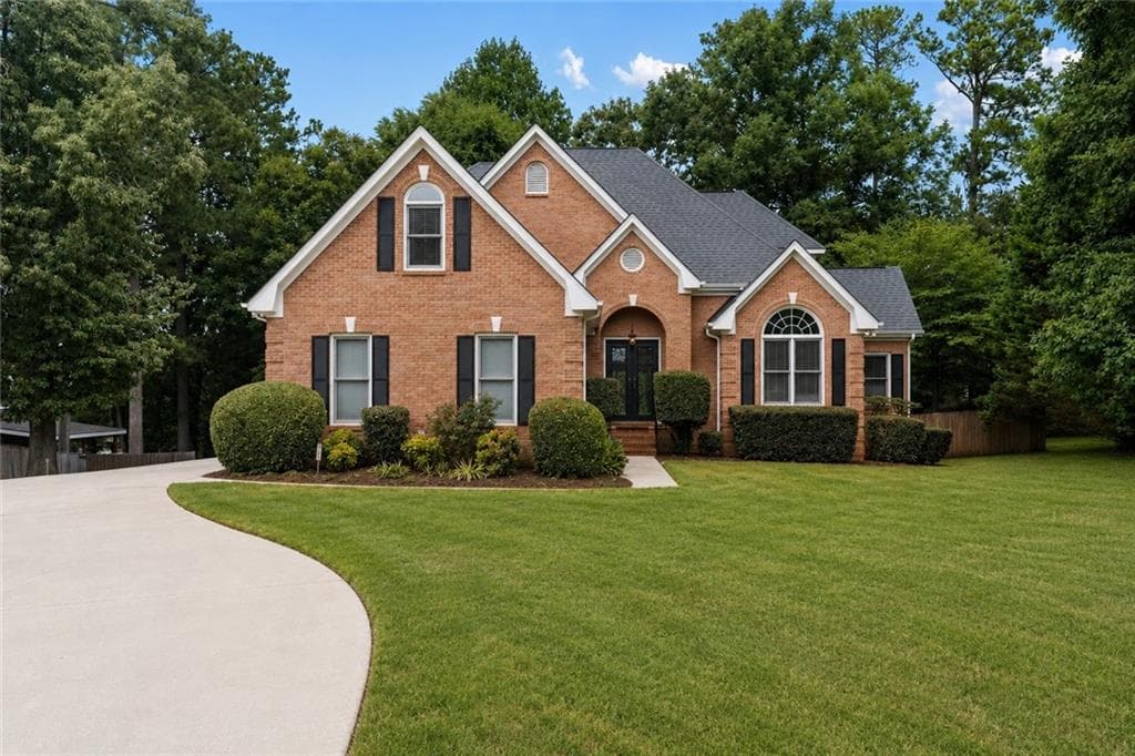 6 bedroom, 4 bathroom, 4,902 sq ft single family residence under contract at 2319 Lochinver Lane, Conyers, GA 30094
