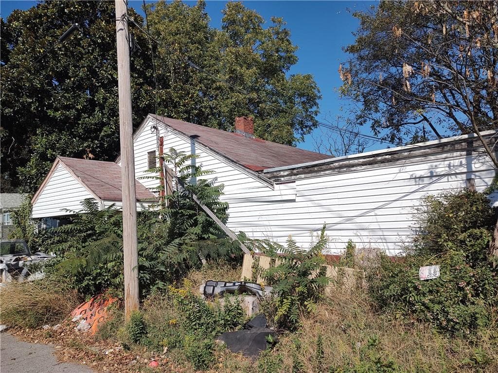 3 bedroom, 2 bathroom, 1,871 sq ft single family residence for sale at 3159 Lakewood Avenue, Atlanta, GA 30310