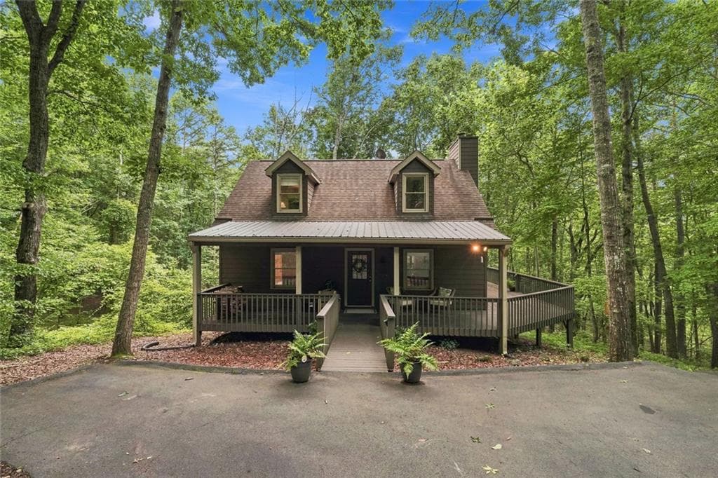 3 bedroom, 3 bathroom, 1,885 sq ft single family residence for sale at 21 Yearling Lane, Big Canoe, GA 30143