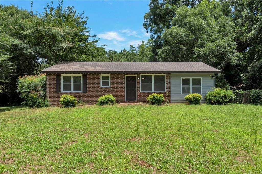 3 bedroom, 2 bathroom, 1,395 sq ft single family residence under contract at 6414 Shadow Rock Drive, Lithonia, GA 30058