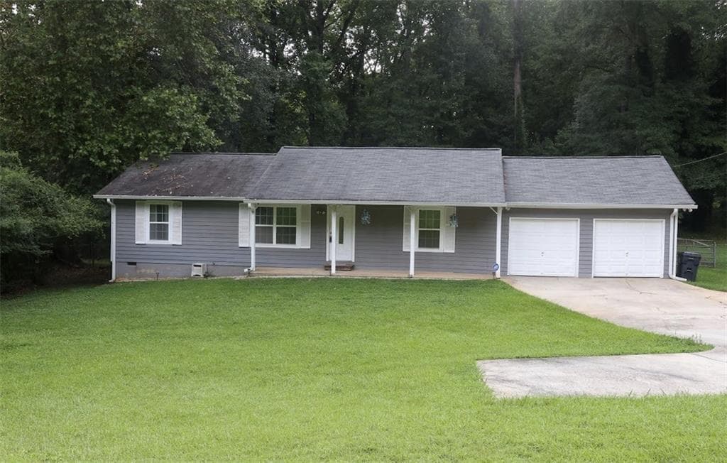 3 bedroom, 2 bathroom, 1,470 sq ft single family residence for sale at 2945 Highway 20, Conyers, GA 30013