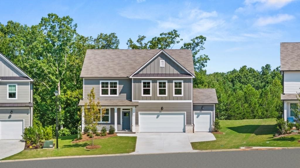 4 bedroom, 3 bathroom, 2,804 sq ft single family residence for sale at 4100 Peregrine Way, Gainesville, GA 30506