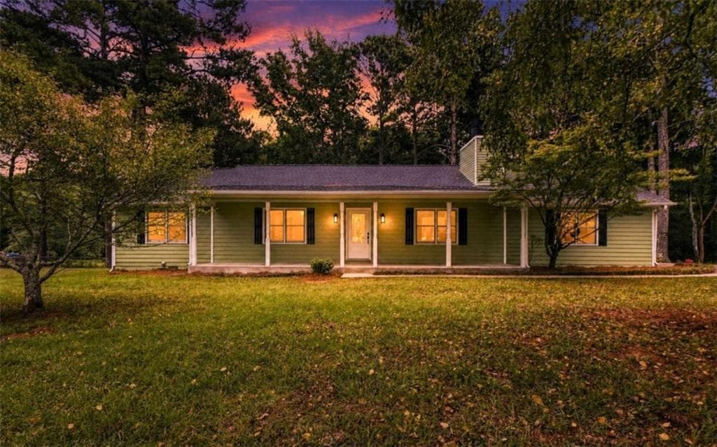 3 bedroom, 2 bathroom, 1,600 sq ft single family residence sold at 870 King Mill Road, Mcdonough, GA 30252