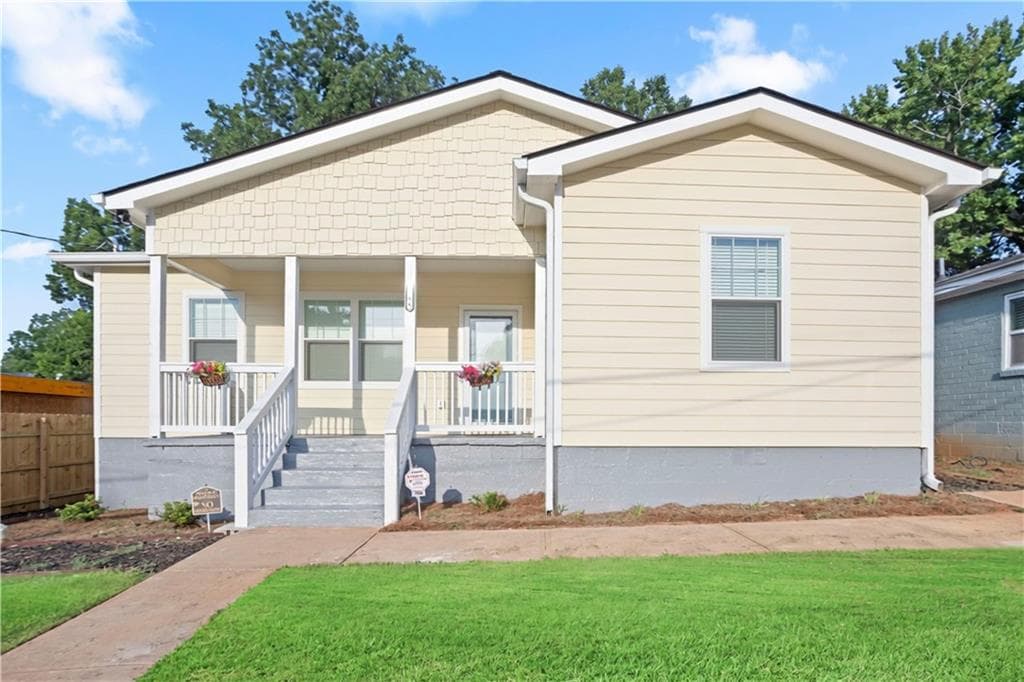 3 bedroom, 3 bathroom, 1,461 sq ft single family residence for sale at 1106 Ira Street, Atlanta, GA 30310