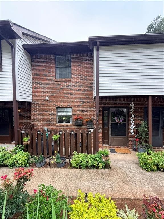 2 bedroom, 3 bathroom, 1,245 sq ft townhouse for sale at 6036 Wintergreen Road, Norcross, GA 30093