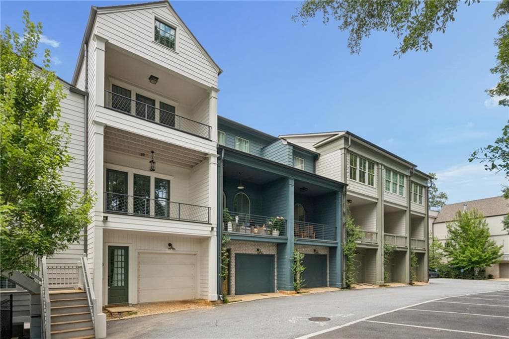 2 bedroom, 2 bathroom, 1,184 sq ft townhouse for sale at 220 Colebrook Street, Atlanta, GA 30307