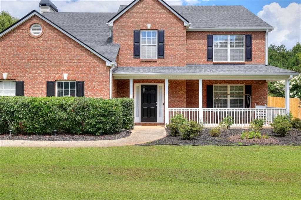 4 bedroom, 3 bathroom, 2,406 sq ft single family residence for sale at 520 Ansley Forest Drive, Monroe, GA 30655