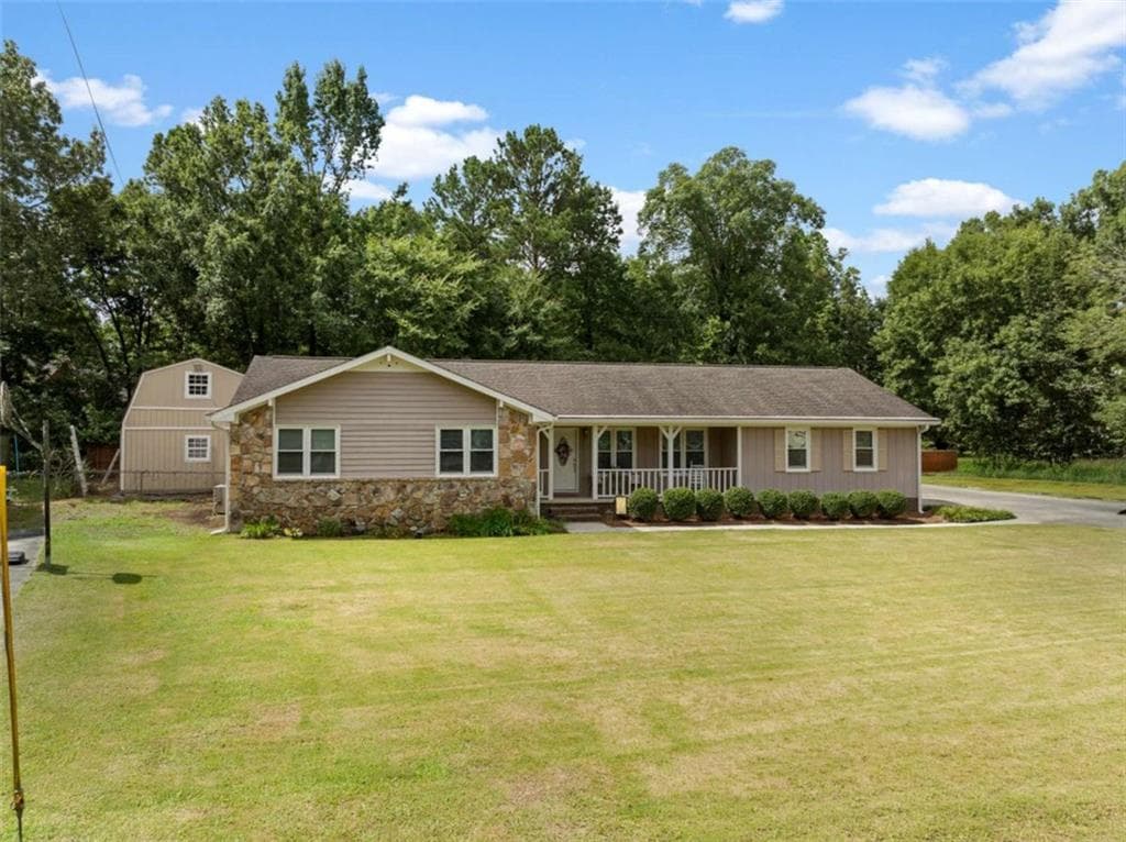 3 bedroom, 2 bathroom, 2,170 sq ft single family residence for sale at 113 Woodvalley Drive, Rome, GA 30165