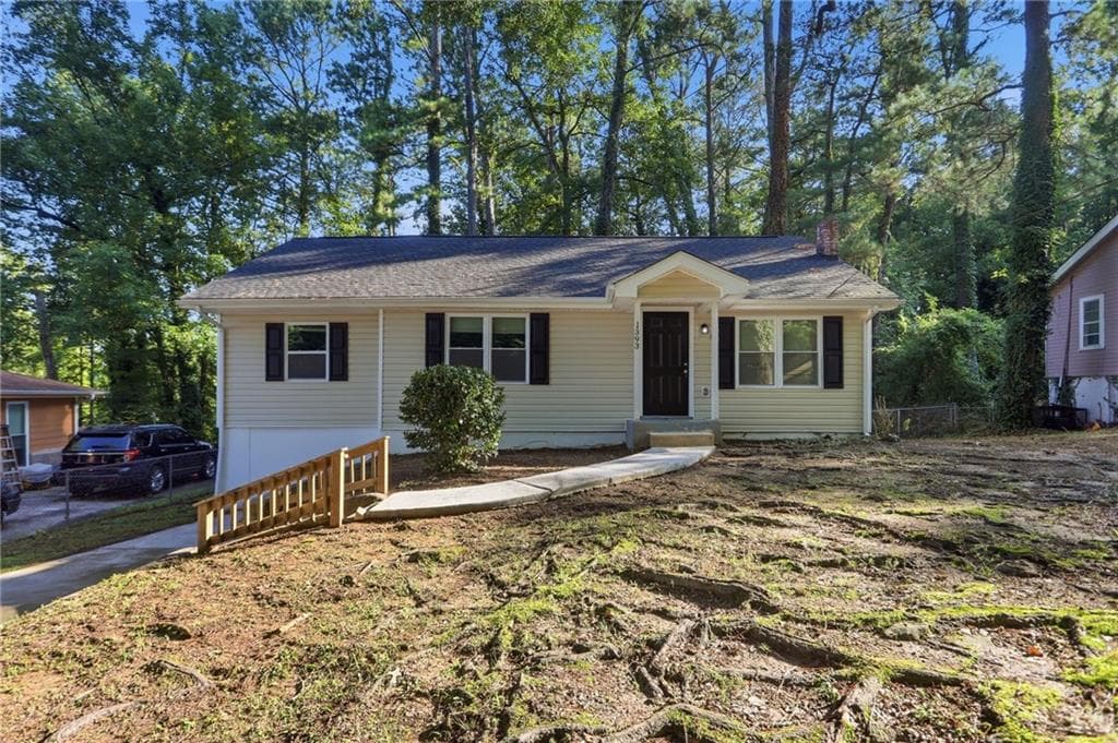 3 bedroom, 1 bathroom, 1,308 sq ft single family residence for sale at 1393 Northwest Drive, Atlanta, GA 30318