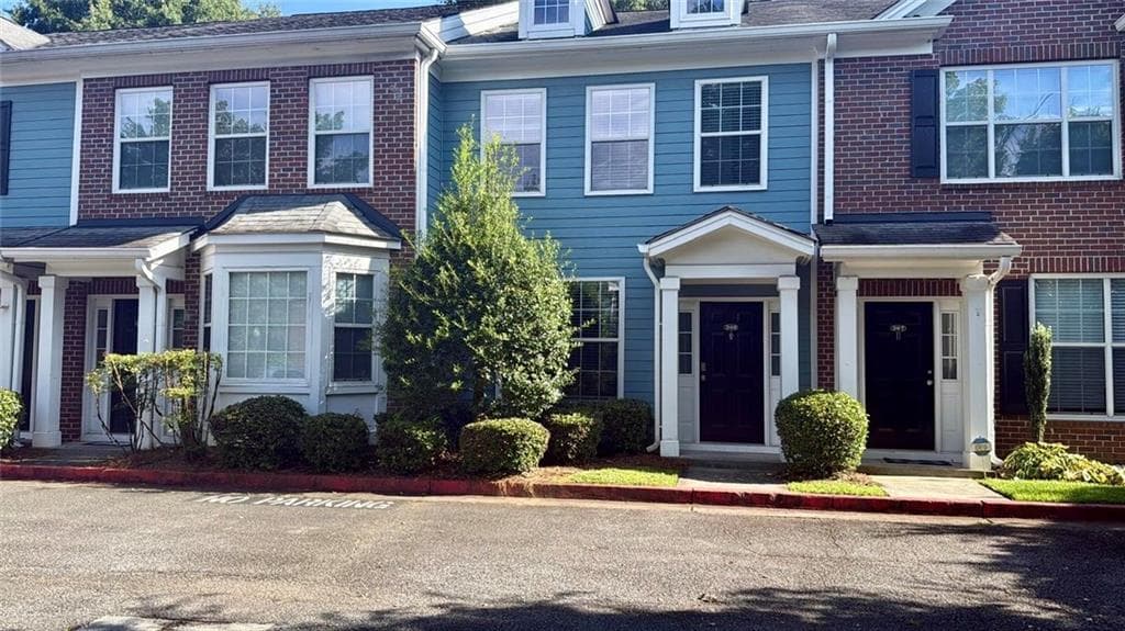 2 bedroom, 3 bathroom, 1,296 sq ft townhouse for sale at 369 Pine Hill Place 1, Norcross, GA 30093