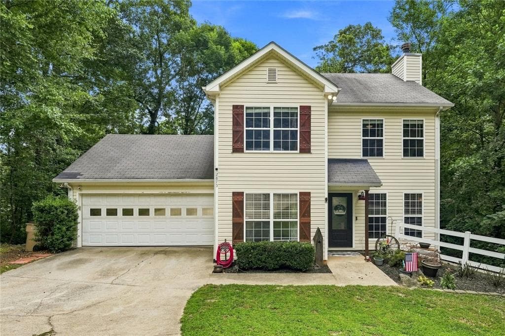 3 bedroom, 3 bathroom, 1,362 sq ft single family residence under contract at 2875 Capri Drive, Cumming, GA 30041