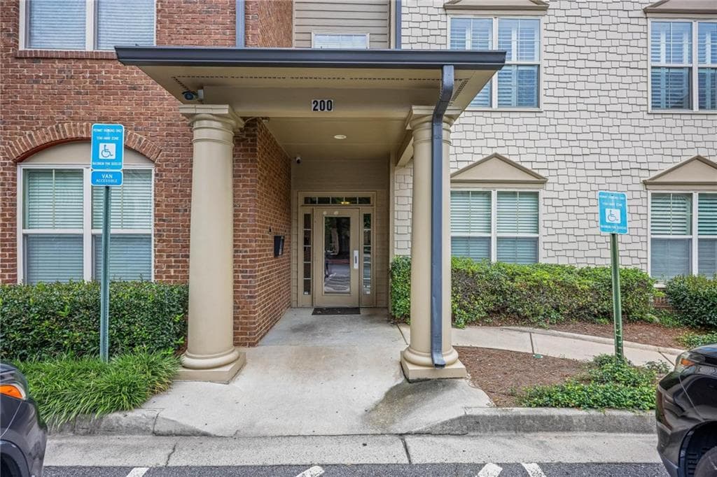 2 bedroom, 2 bathroom, 1,175 sq ft condominium for sale at 4805 W Village Way 2104, Smyrna, GA 30080