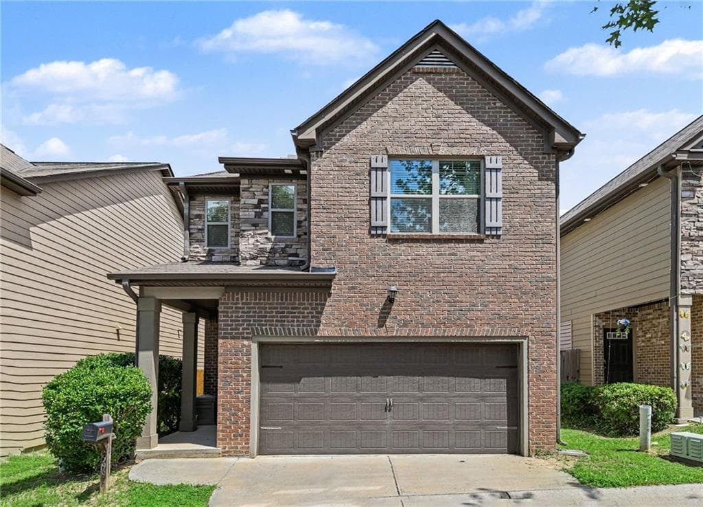3 bedroom, 3 bathroom, 2,113 sq ft single family residence sold at 5996 Nile Court, Atlanta, GA 30349