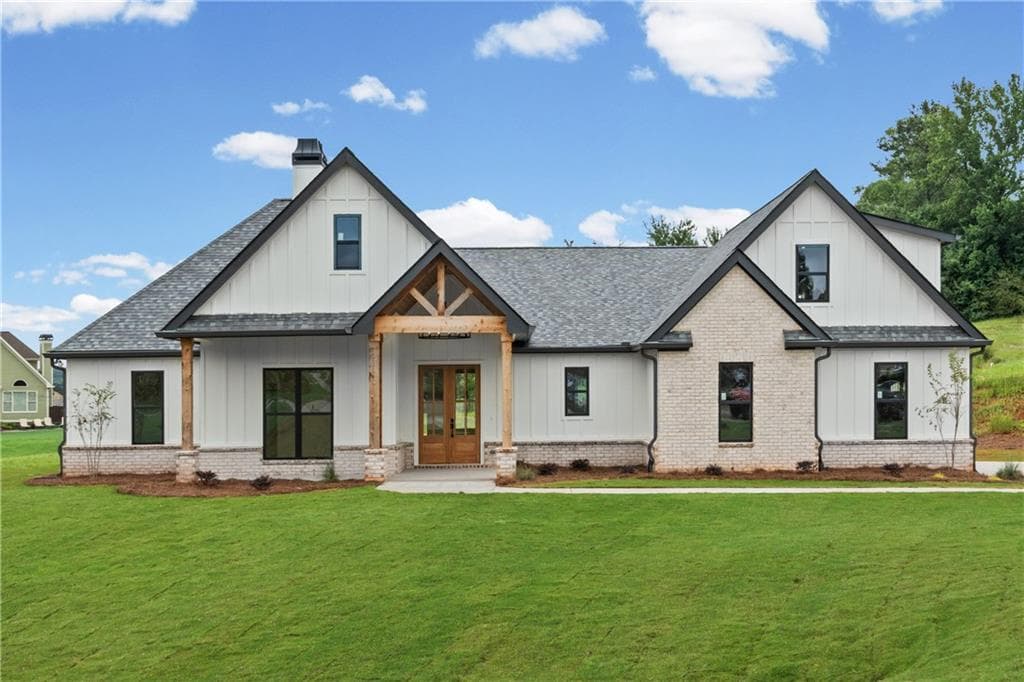 5 bedroom, 4 bathroom, 2,709 sq ft single family residence for sale at 5812 Claybrook Court, Clermont, GA 30527
