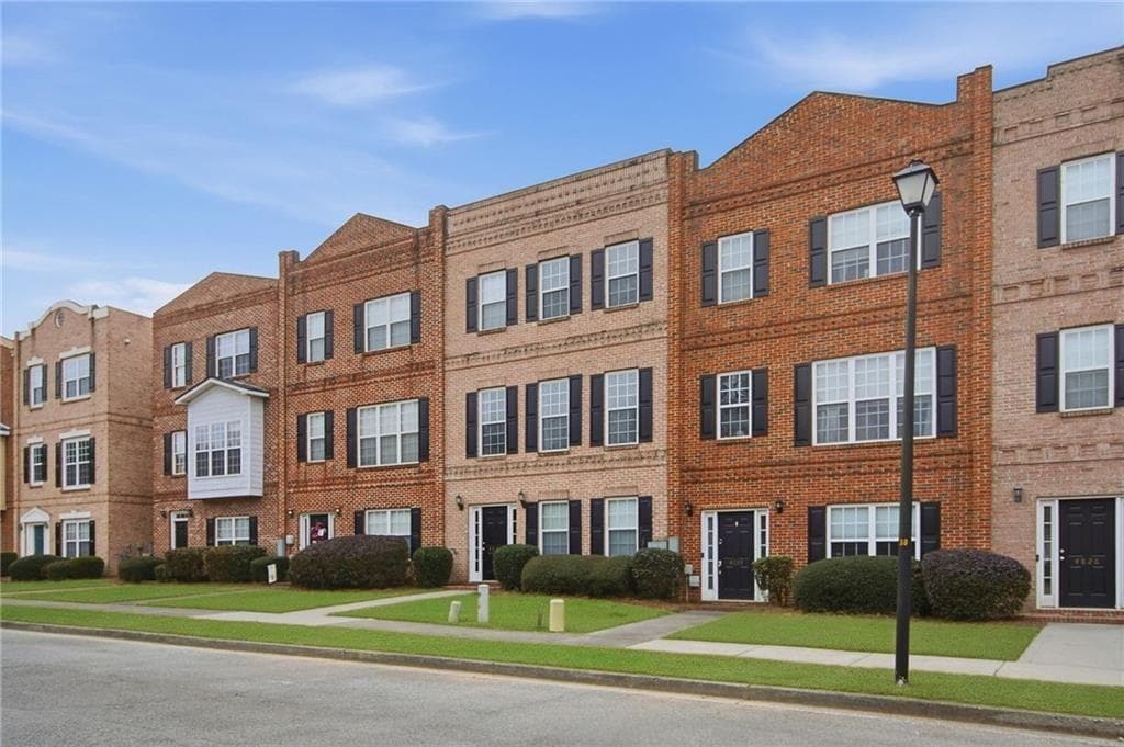 3 bedroom, 3 bathroom, 2,376 sq ft townhouse for rent at 4830 Liberty Plaza, Acworth, GA 30101 for $2,149 a month