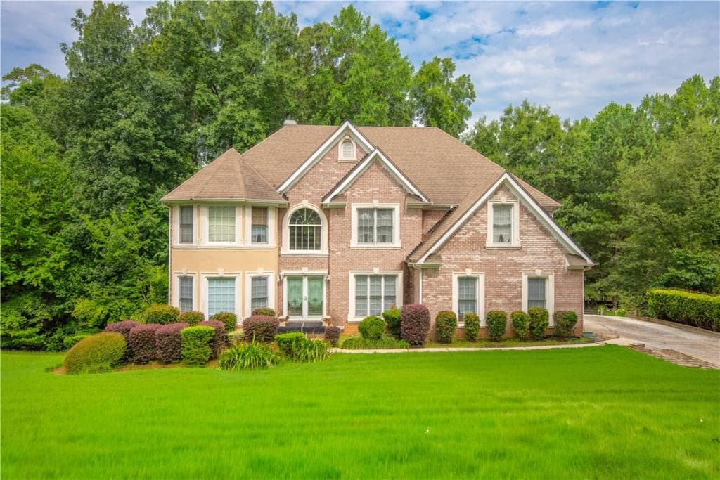 5 bedroom, 4 bathroom, 3,528 sq ft single family residence under contract at 5035 Highland Lake Drive, Atlanta, GA 30349