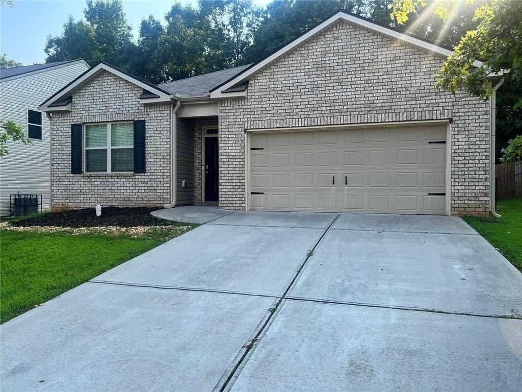 4 bedroom, 2 bathroom, 1,819 sq ft single family residence sold at 5481 Waverly Drive, Atlanta, GA 30349