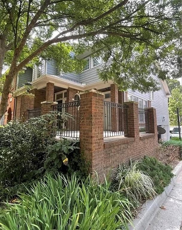 4 bedroom, 3 bathroom, 3,396 sq ft townhouse for sale at 554 Centennial Lane, Atlanta, GA 30313