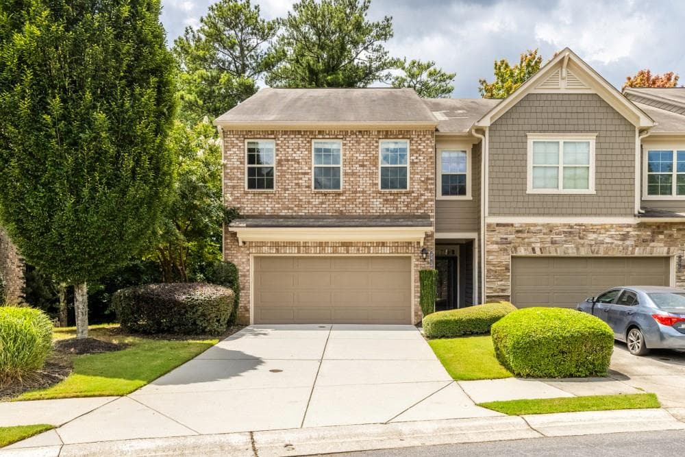3 bedroom, 3 bathroom, 2,150 sq ft townhouse sold at 1575 Trailview Way, Atlanta, GA 30329