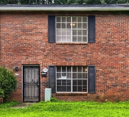4 bedroom, 2 bathroom, 1,344 sq ft condominium for sale at 1789 Whitehall Forest Court, Atlanta, GA 30316