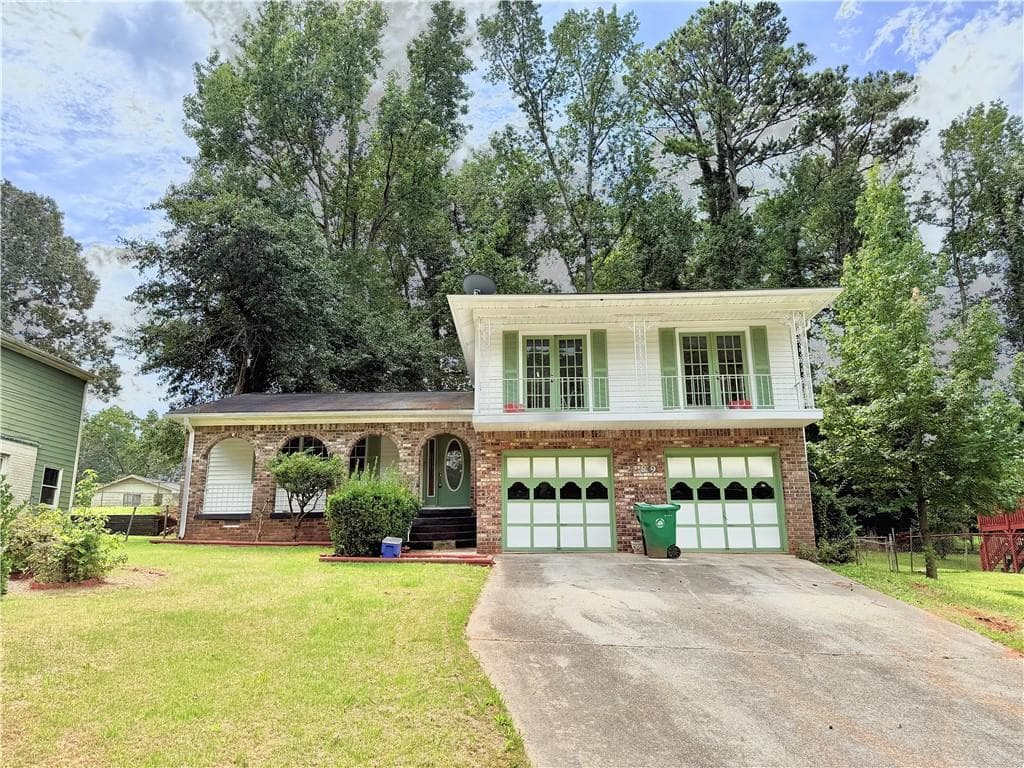 3 bedroom, 3 bathroom, 1,949 sq ft single family residence for sale at 2289 Aurie Drive, Decatur, GA 30034