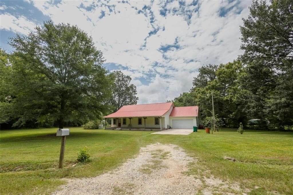 3 bedroom, 2 bathroom, 1,960 sq ft single family residence for sale at 221 Chigger Ridge Road, Carnesville, GA 30521