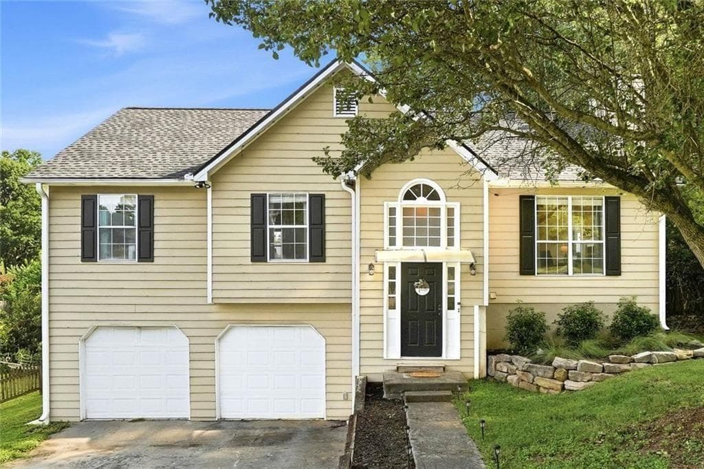 3 bedroom, 2 bathroom, 1,939 sq ft single family residence under contract at 4929 Shallow Ridge Road, Kennesaw, GA 30144