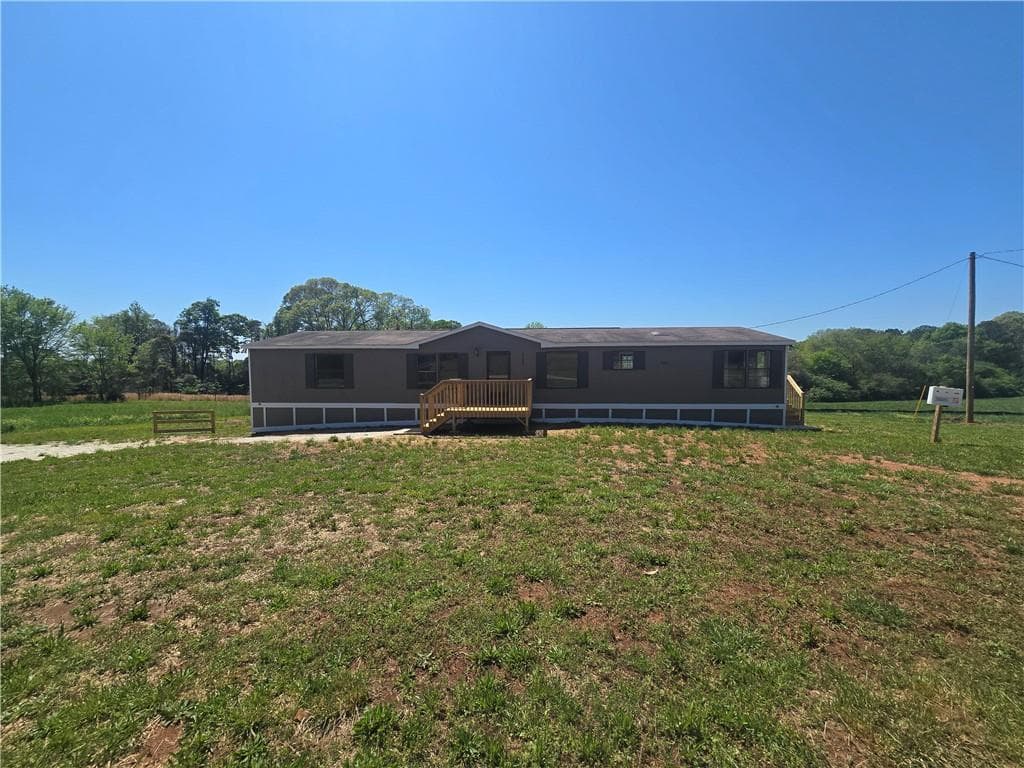 3 bedroom, 2 bathroom, 1,755 sq ft single family residence for sale at 2525 Rock Pillar Road, Carnesville, GA 30521