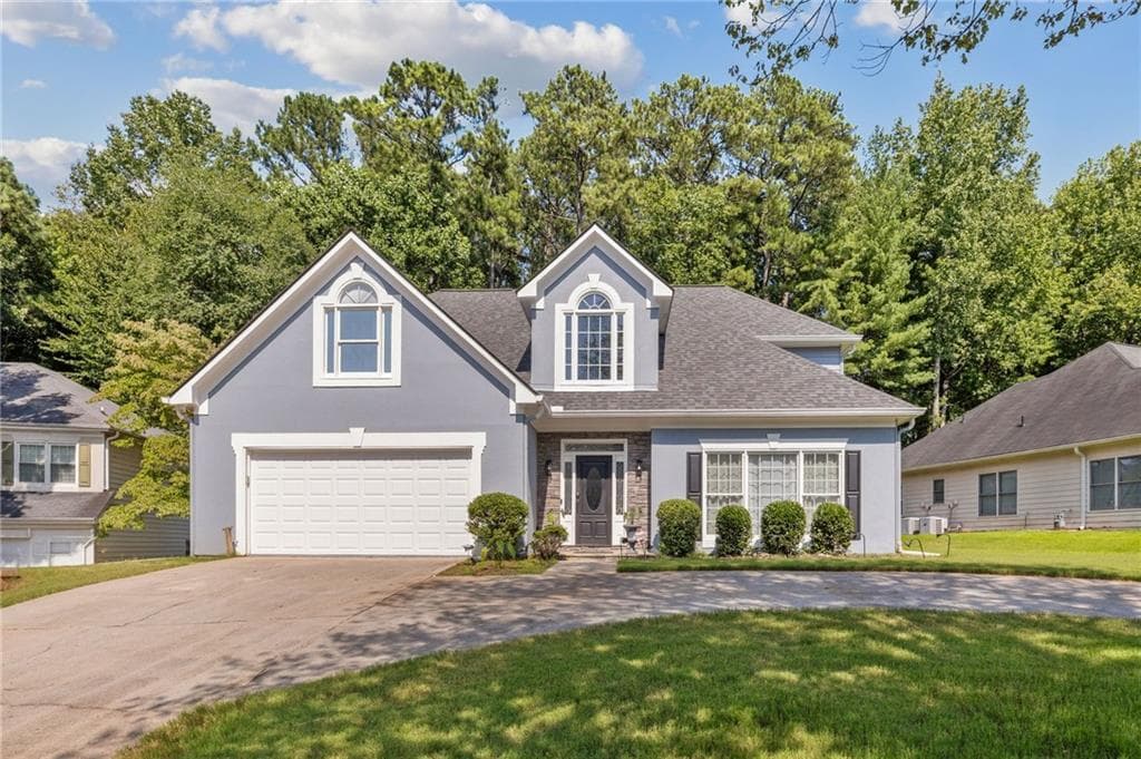 4 bedroom, 4 bathroom, 3,052 sq ft single family residence under contract at 255 Nesbit Entry Drive, Roswell, GA 30076