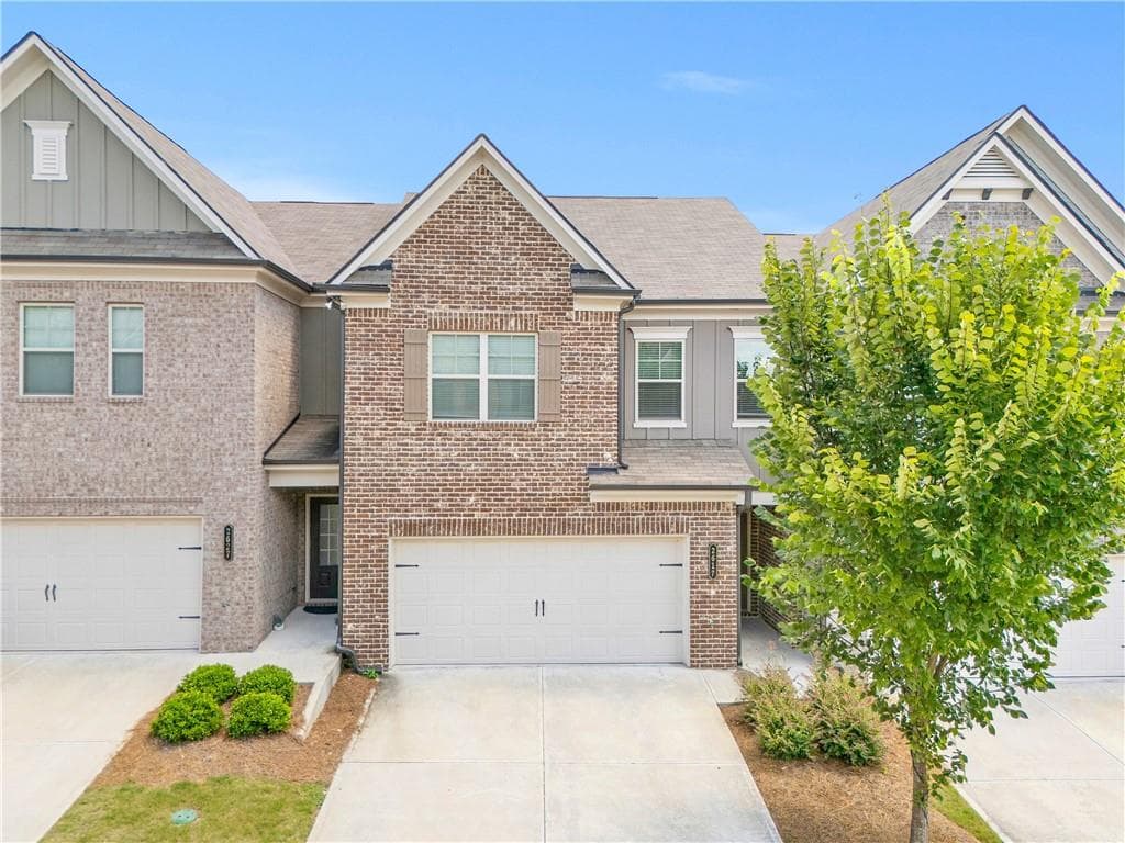 3 bedroom, 3 bathroom, 2,083 sq ft townhouse for sale at 2617 Pearl Ridge Trace, Buford, GA 30519