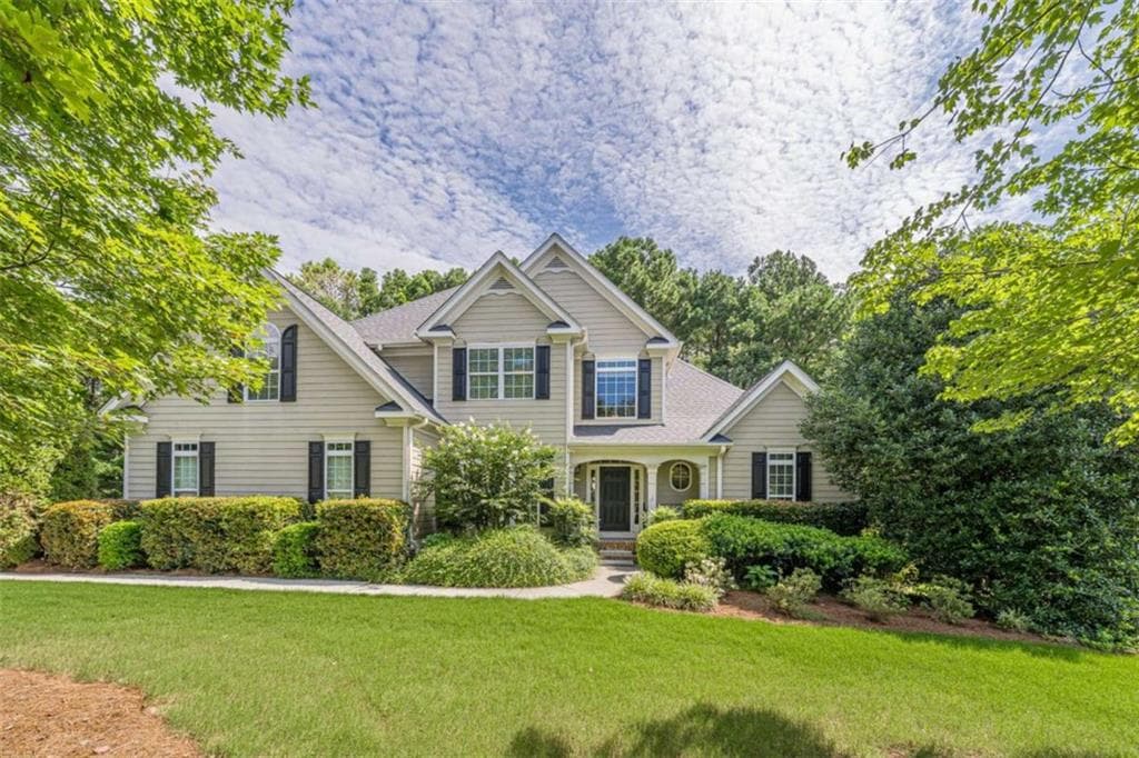 5 bedroom, 4 bathroom, 3,776 sq ft single family residence under contract at 4190 Lakeside Boulevard, Monroe, GA 30655