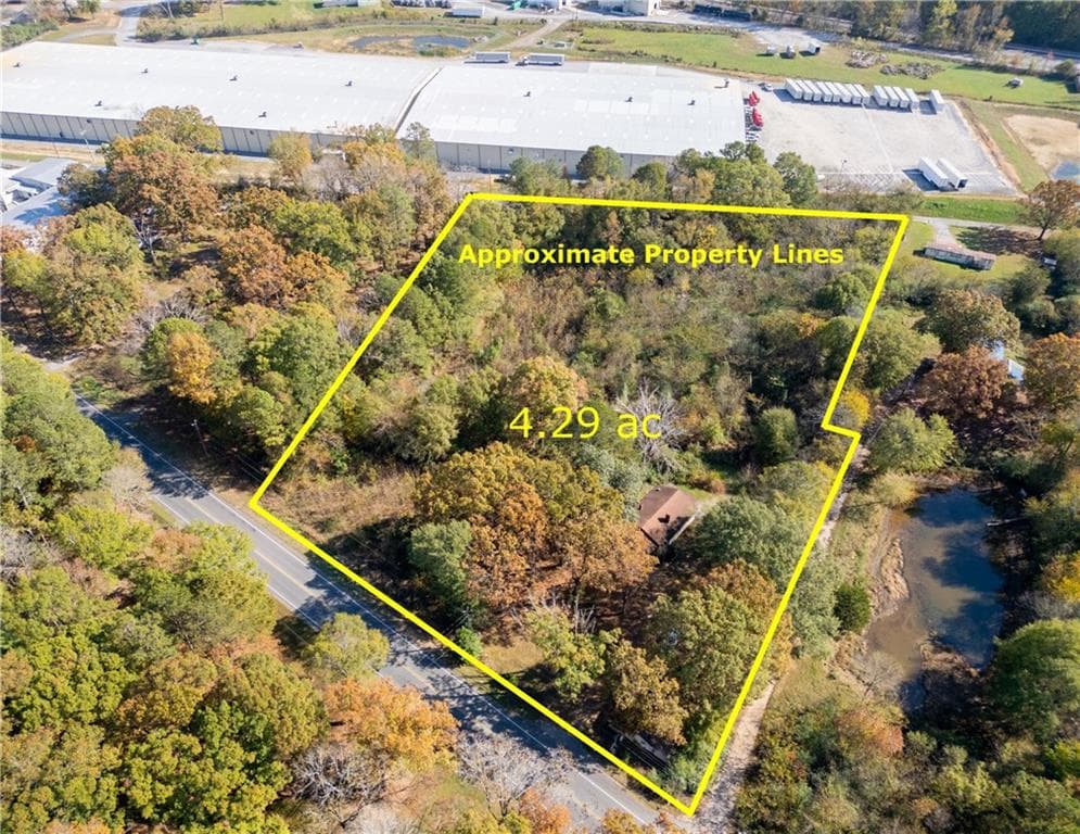 1,128 sq ft single family residence for sale at 3143 S Dixie Highway, Dalton, GA 30720