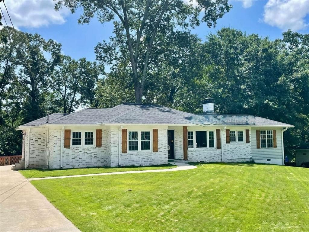 3 bedroom, 3 bathroom, 1,915 sq ft single family residence for sale at 243 Mountain View Drive, Gainesville, GA 30501