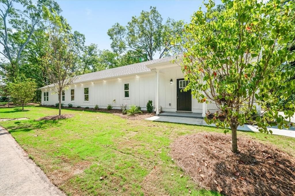 3 bedroom, 3 bathroom, 1,850 sq ft single family residence for sale at 1212 Patricia Davis Drive, Clarkston, GA 30021