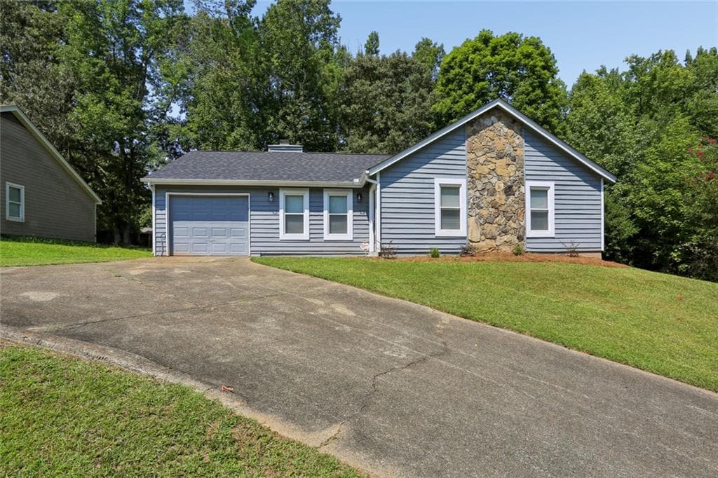 3 bedroom, 2 bathroom, 1,351 sq ft single family residence for sale at 1050 Chapman Circle, Stone Mountain, GA 30088