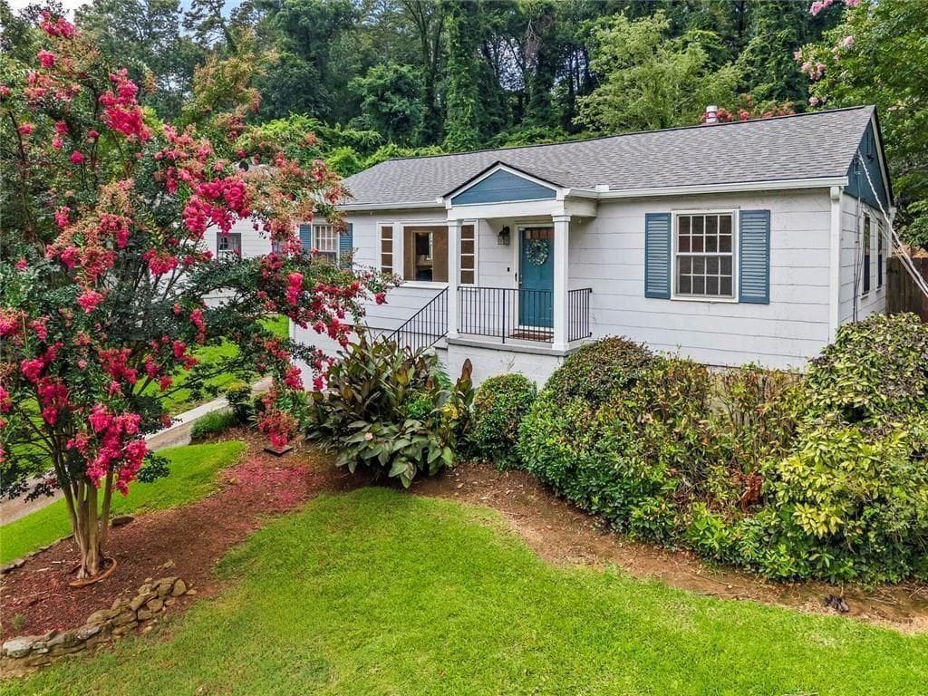 3 bedroom, 2 bathroom, 1,296 sq ft single family residence under contract at 2012 Shalimar Drive, Atlanta, GA 30345