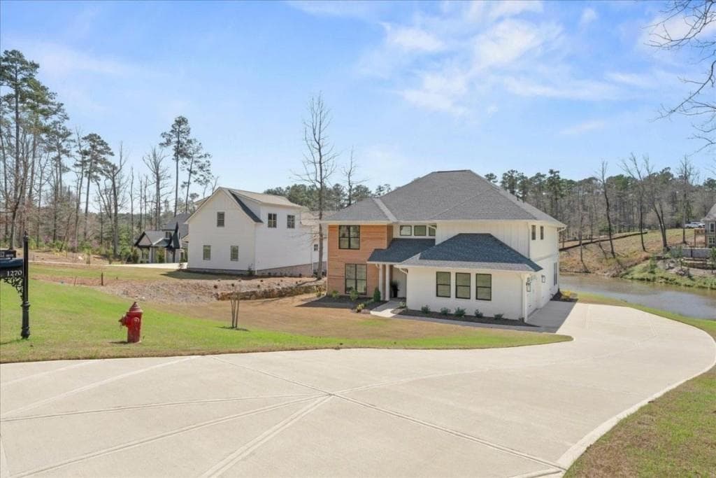 4 bedroom, 4 bathroom, 4,374 sq ft single family residence for sale at 1270 Glen Eagle Drive, Greensboro, GA 30642