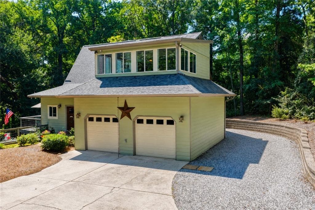 4 bedroom, 3 bathroom, 3,682 sq ft single family residence for sale at 6173 Pine Circle, Flowery Branch, GA 30542