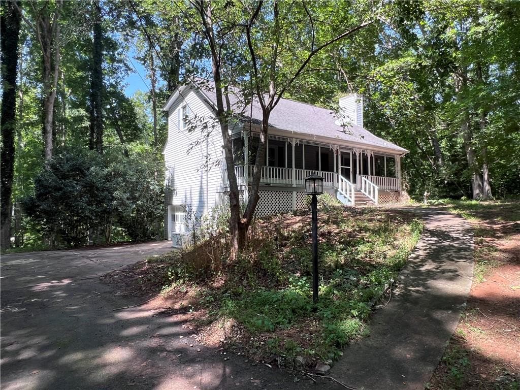 3 bedroom, 2 bathroom, 1,512 sq ft single family residence for sale at 94 Gooseberry Lane, Dahlonega, GA 30533