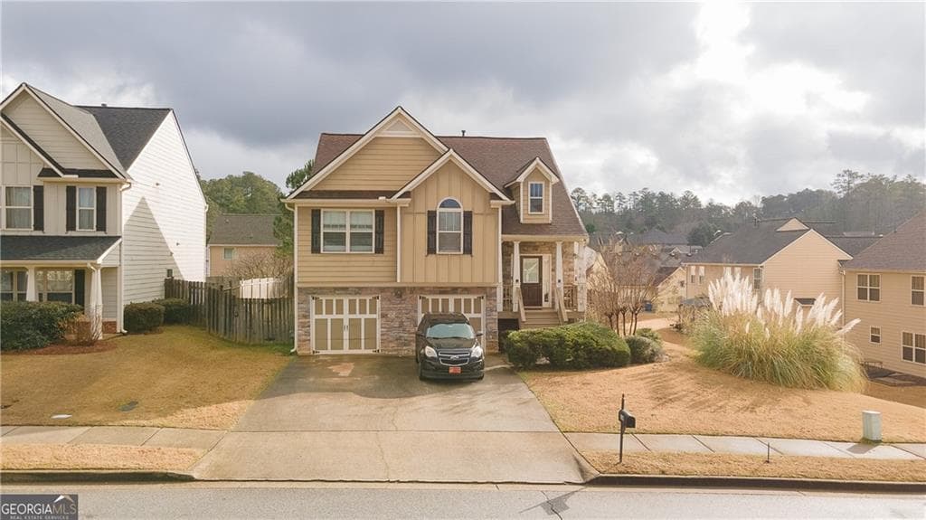 4 bedroom, 3 bathroom, 2,386 sq ft single family residence sold at 1066 Mcduffie Circle, Douglasville, GA 30134