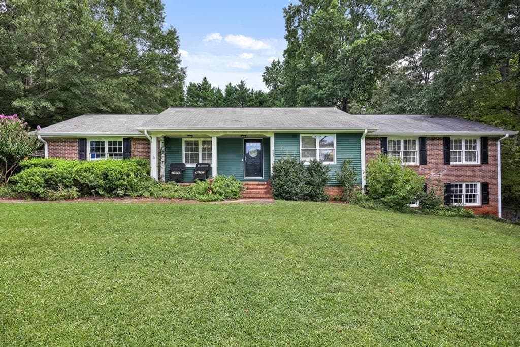 462 Stewart Avenue, Marietta, GA 30064 — most recent listing photo