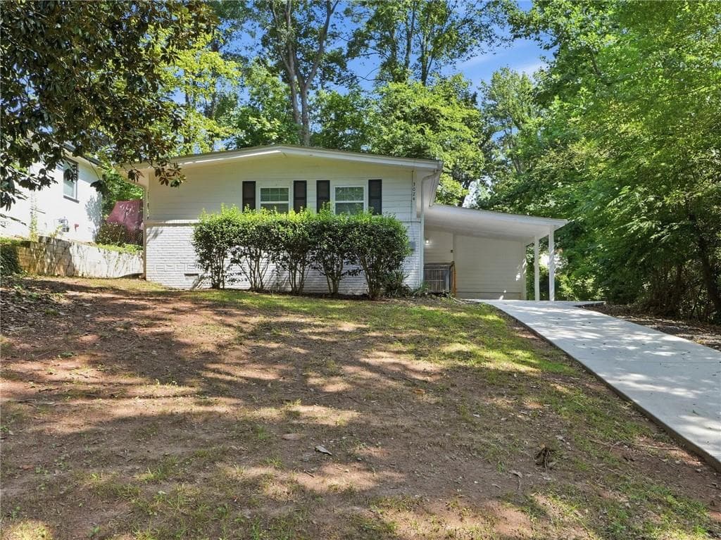3 bedroom, 2 bathroom, 1,158 sq ft single family residence for sale at 3024 Pasadena Drive, Decatur, GA 30032