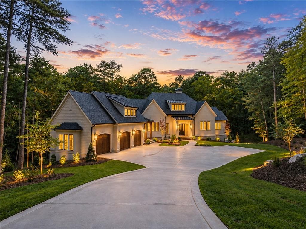 4 bedroom, 6 bathroom, 4,981 sq ft single family residence for sale at 1061 Curtright Place, Greensboro, GA 30642