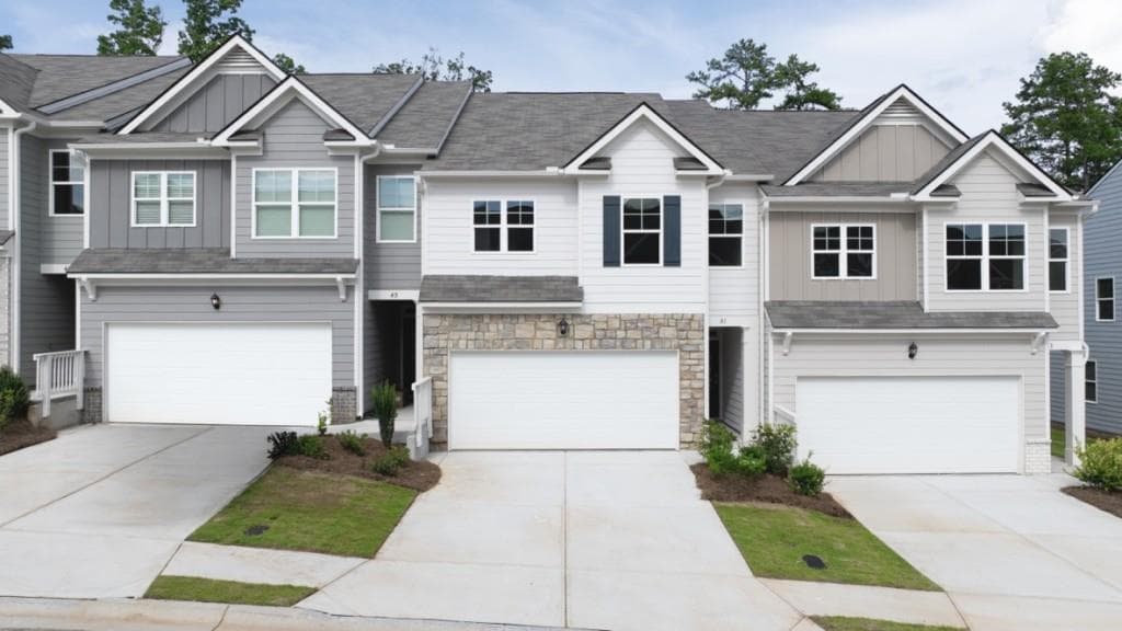 3 bedroom, 3 bathroom, 1,877 sq ft townhouse under contract at 51 Rustin Ridge, Dahlonega, GA 30533