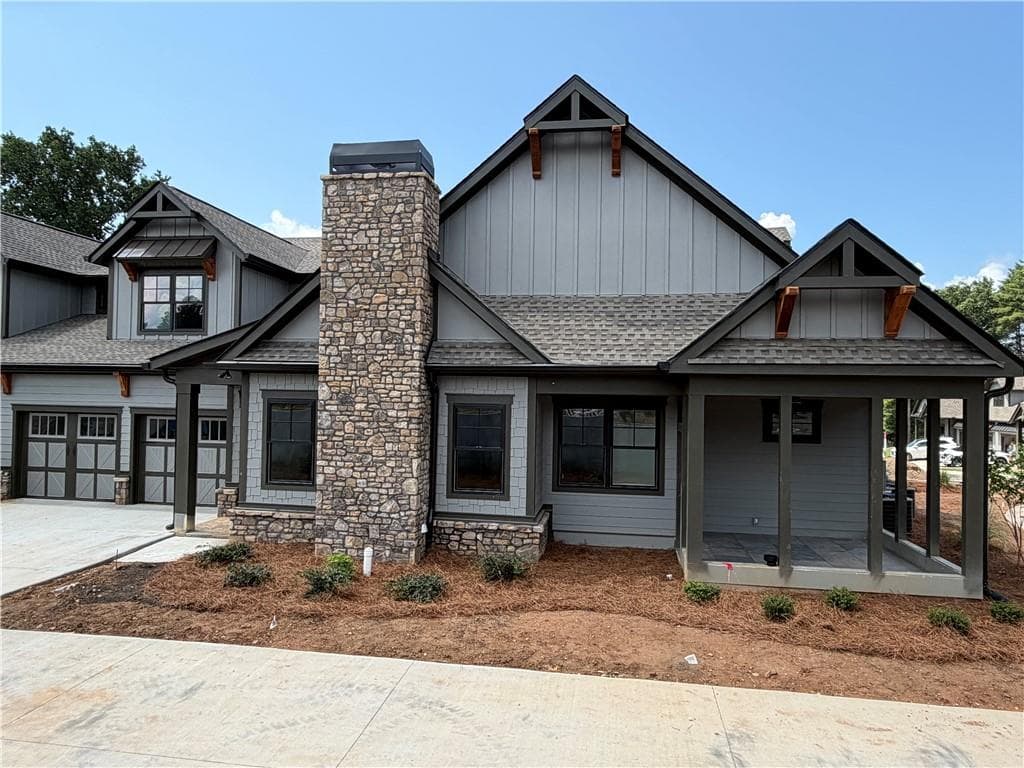 3 bedroom, 3 bathroom, 2,730 sq ft townhouse for sale at 65 Villa Vista 23, Jasper, GA 30148