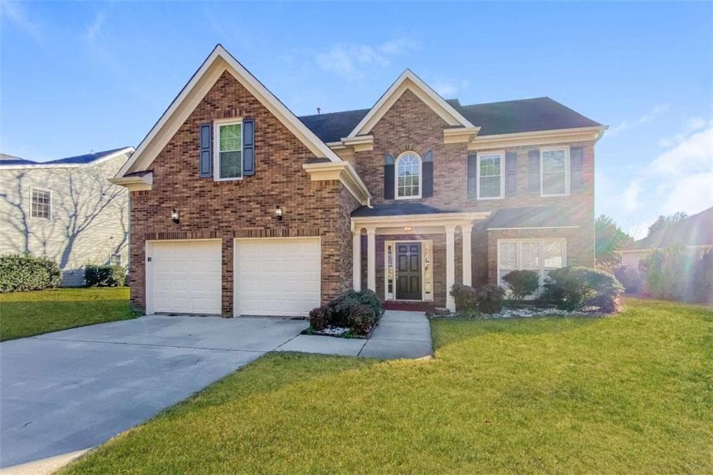 4 bedroom, 3 bathroom, 2,484 sq ft single family residence for sale at 47 Pecan Crescent, Newnan, GA 30265